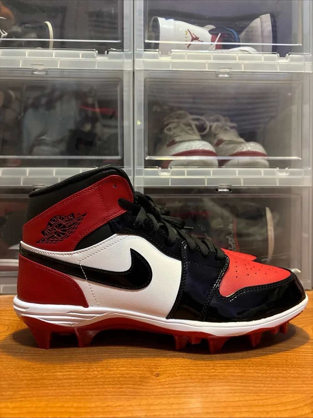Air Jordan 1 Mid TD Cleat Bred Toe FJ6805-601 Football Cleats Men’s NWOB